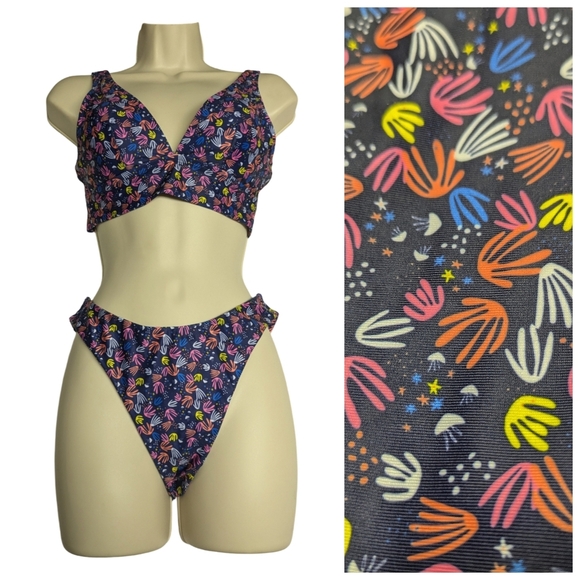 2/$25-Highrise Highcut Bikini in Jellyfish/"BirdFeet" Abstract Print Size Small - Picture 1 of 11